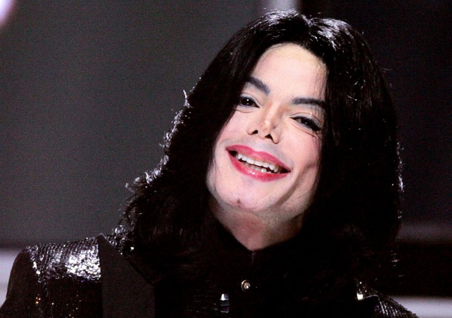 Médico afirma que Michael Jackson foi "castrado ...